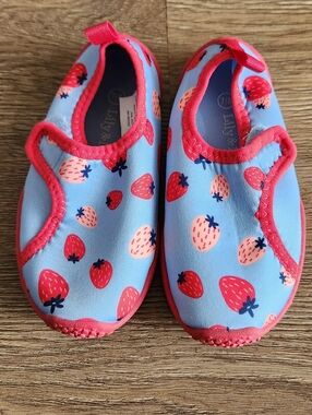 Toddler Girl Pink Strawberry Water Shoes - Lily & Dan Size 7/8